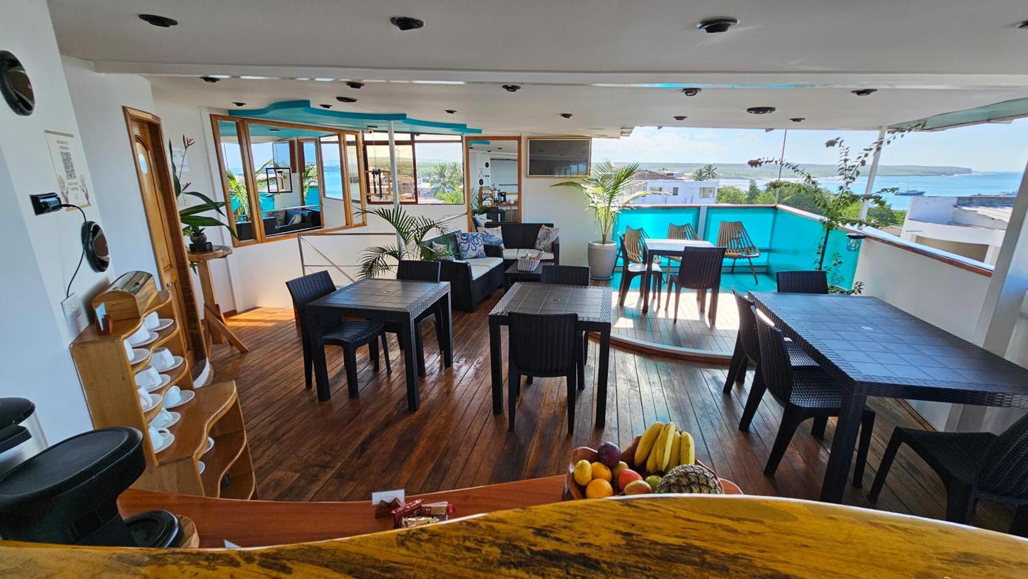 Casa Ocean Pier Bed & Breakfast Puerto Ayora  Exterior photo