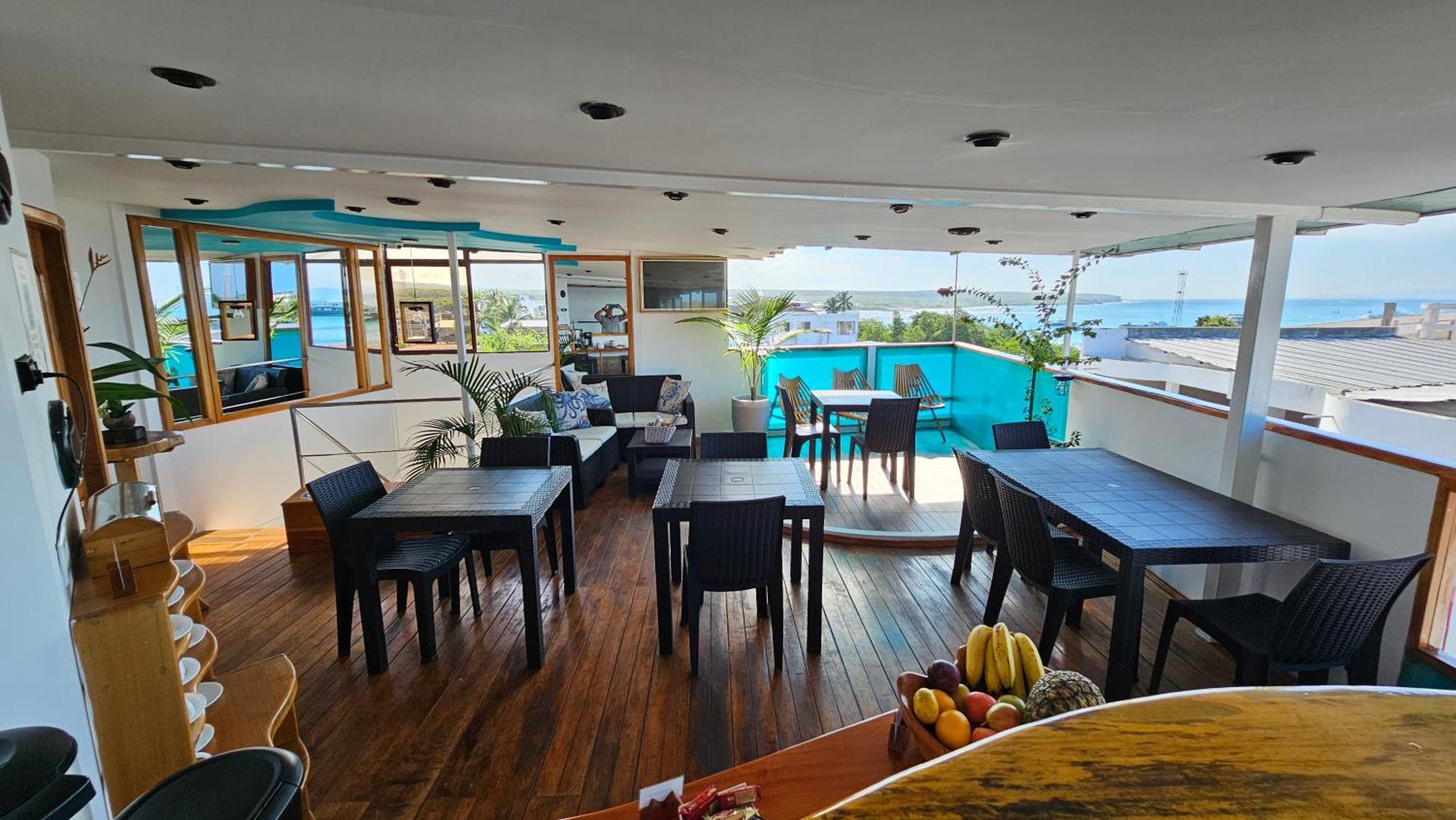 Casa Ocean Pier Bed & Breakfast Puerto Ayora  Exterior photo
